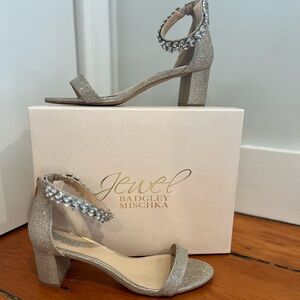 Jewel Badgley Mischka Evening Shoe (9.5)